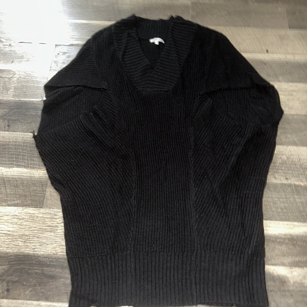 Charlotte Russe Black Knit Sleeveless Sweater.‎  Size XSmall
